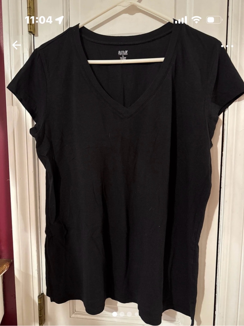 a.n.a Black V-Neck Short Sleeve Tee